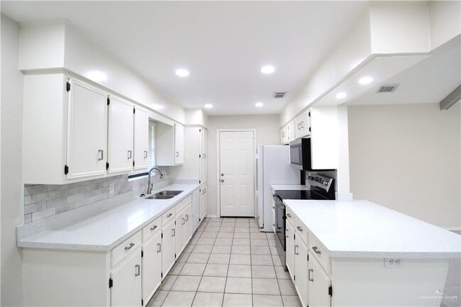 Photo - 15 N 15th St