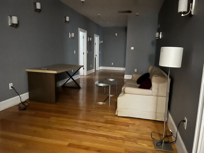 Photo - Massive Brighton 8 Bed / 9 Bath House in the 1700 block of Comm Ave!!!! Students Welcome. Avail 9...