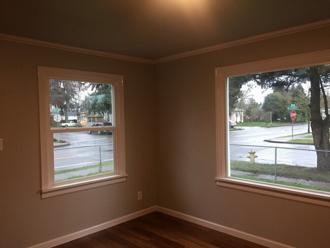Photo - Beautifully remodeled 2 bed 1 bath home in Springfield!