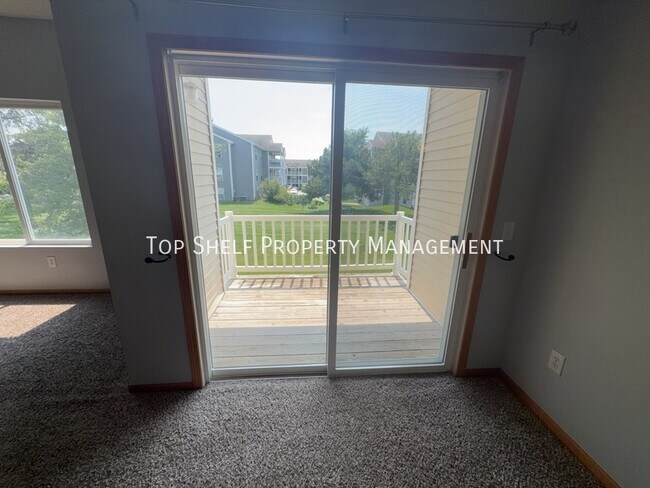 1207 NE 5th Ln Unit 4