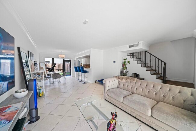 Photo - 8745 SW 137th Ave