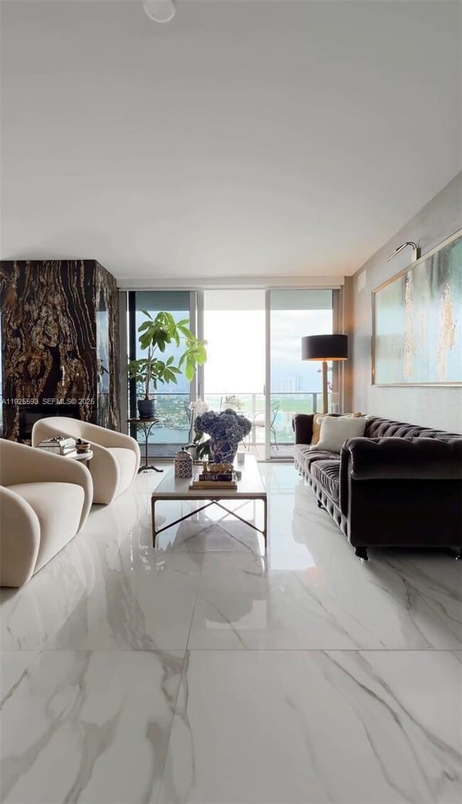 Photo - 16385 Biscayne Blvd Unit 3017-3018