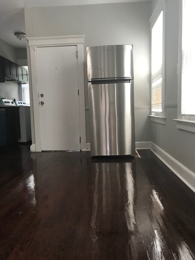 Photo - 211-211 Blake St Unidad 1st