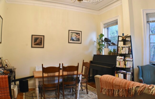 Photo - 12 E Springfield St Unit 2