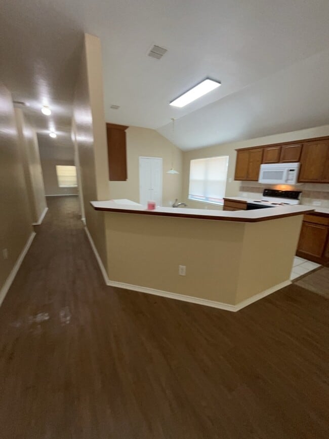 Photo - Remodeled & updated! 4/2/2