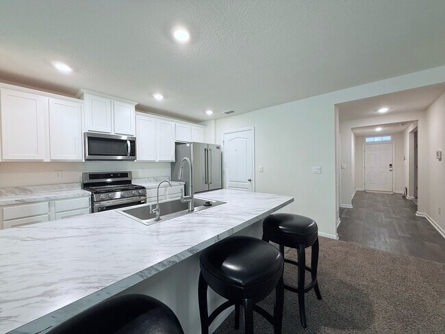 Photo - 313 Jarama Cir