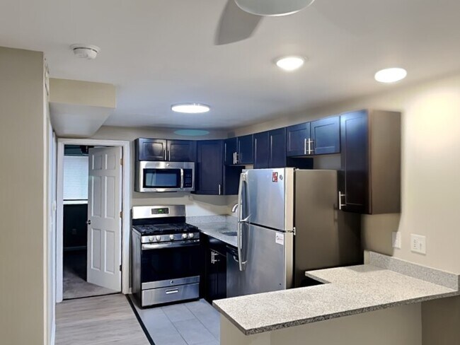 Lantern Square Apartments-B5