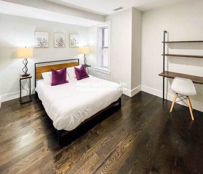 Photo - 52 Taylor St