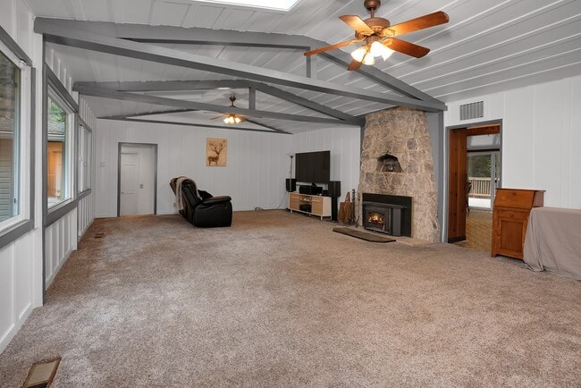 Photo - 150 Evergreen Rd