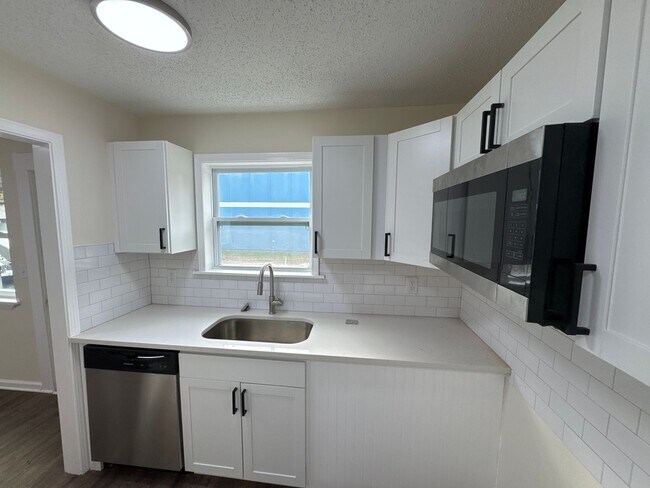 Photo - 4082 Forest Ave W Unit A