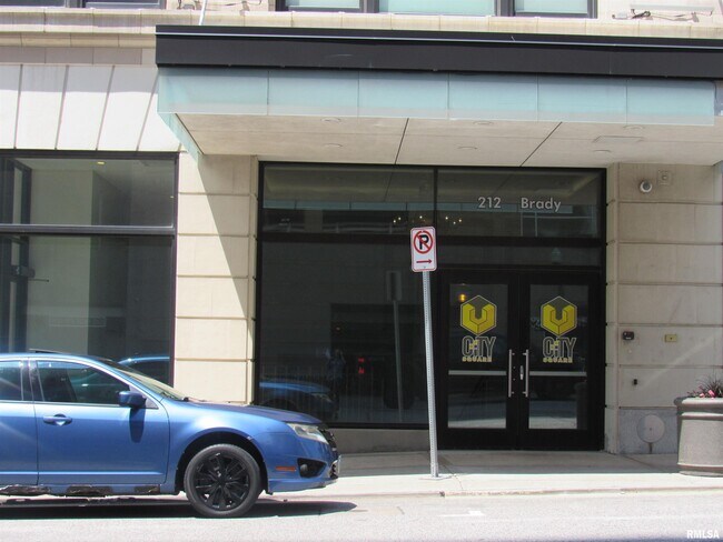 Photo - 212 N Brady St Unidad 702