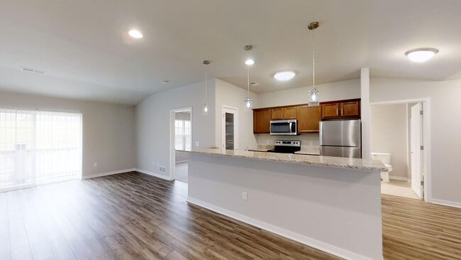 Building Photo - Condo Style Upper 2 Bedroom 2 Bathroom Apartment is Available Unit 30