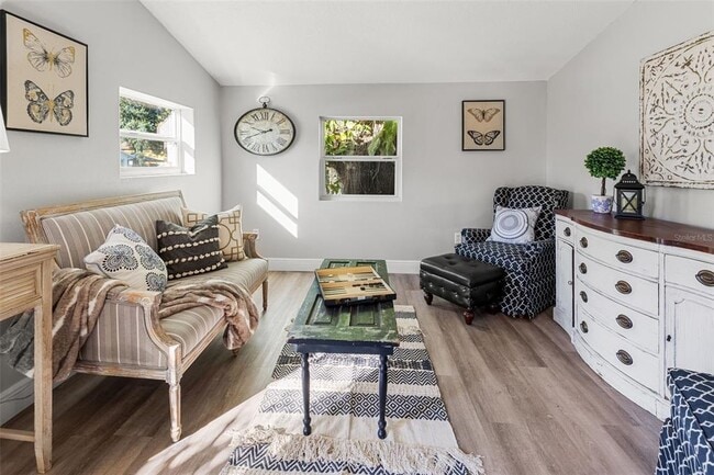 Photo - 1606 E Osborne Ave