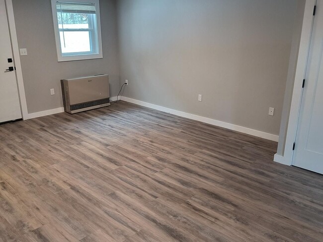 Photo - 143 E Main St