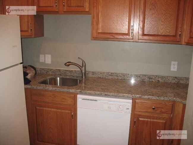 Photo - 65 Hemenway St Unit 10