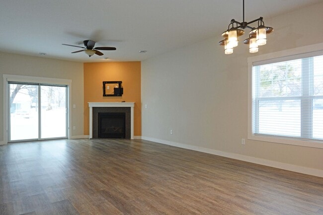 Photo - Beautiful 3 BD / 2.25 BA townhome in Rosemount!