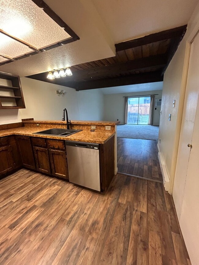 Photo - 2bed, 1.5 bath Duplex with Garage & Fenced Yard!