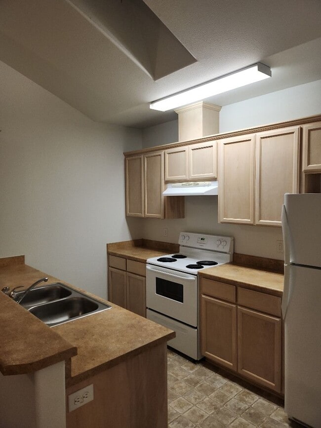 Photo - Super cute 2 bedroom, 2 bath Duplex in Cen...