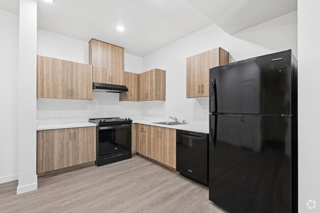 1BR, 1BA - 607SF - Kitchen