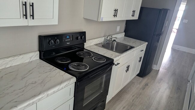 Photo - 1030 Walnut St