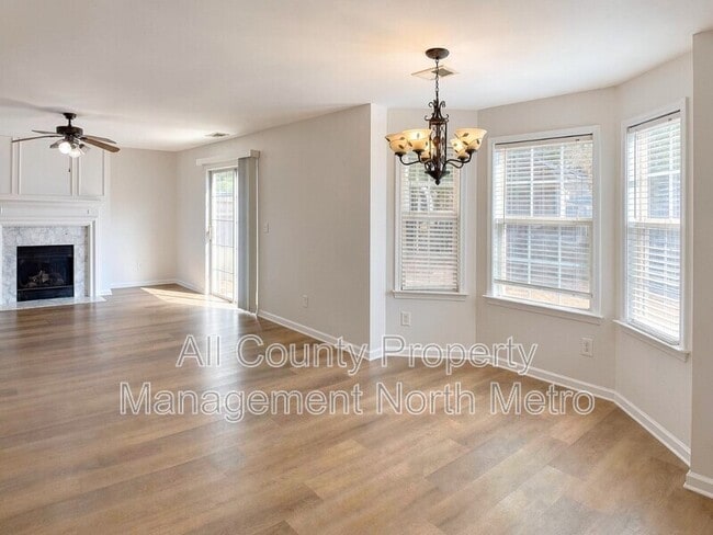 Photo - 2195 Highland Gate Dr