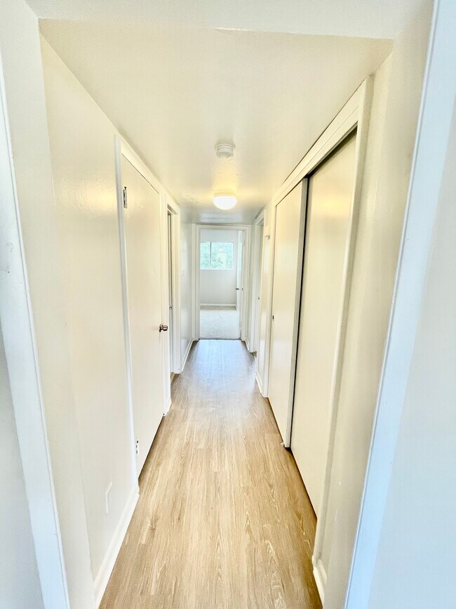 Photo - Landon Imperial Apartments