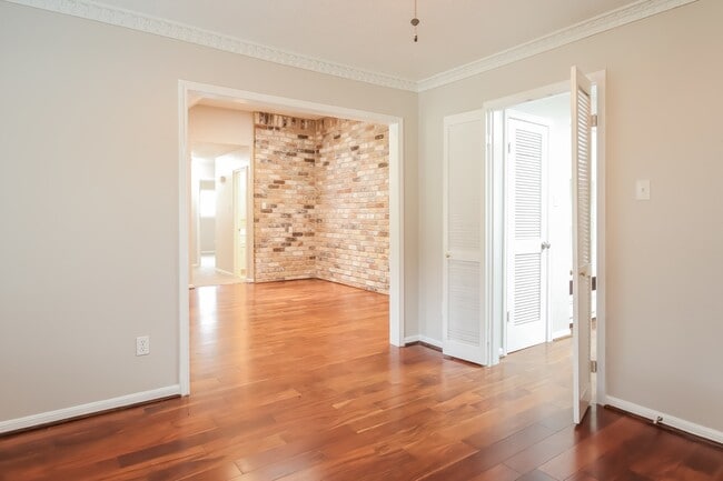 Photo - 3823 Pleasant Valley Dr