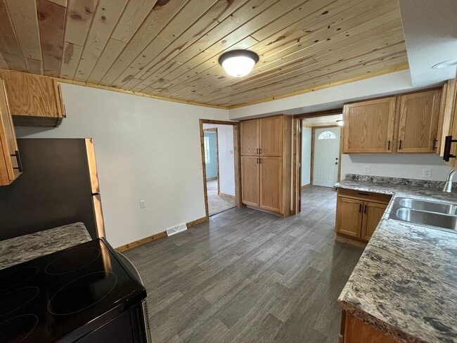 Photo - 426 Vaughn St Unit Lower