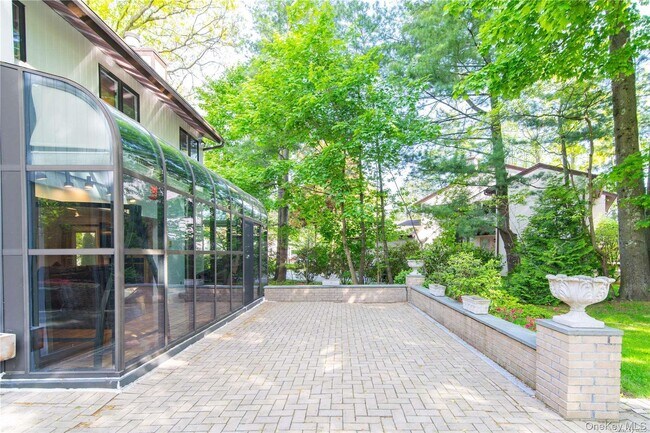 Photo - 12 Bolton Dr