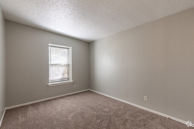 2BR, 1BA - 840SF - Bedroom - Amherst Oaks