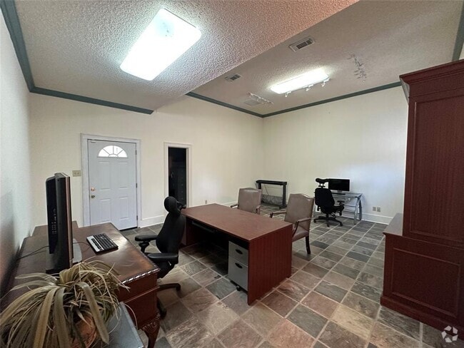 Building Photo - 30302 2nd St Rental