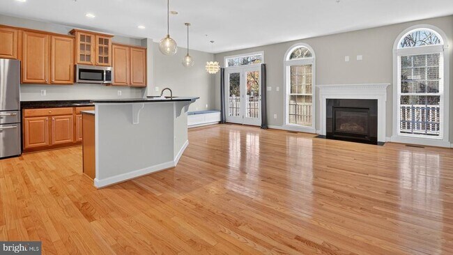 Photo - 6 Sharpstead Ln