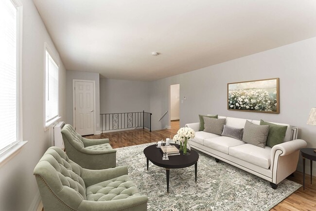 Building Photo - Pine Gardens Rental