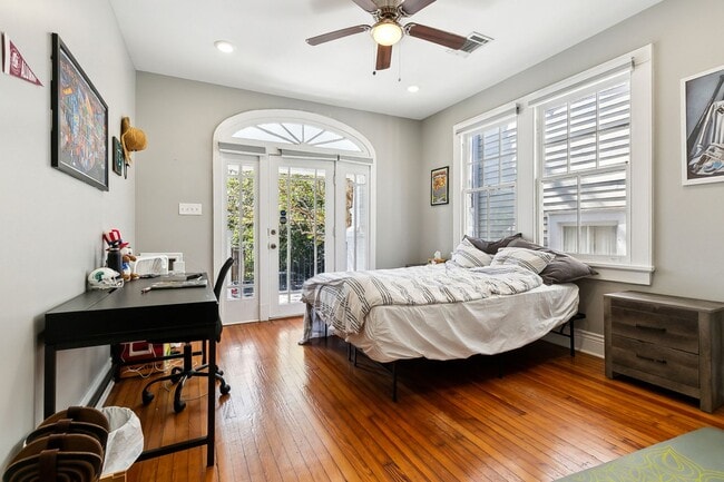 Photo - Charming Duplex in the Heart of Uptown New...