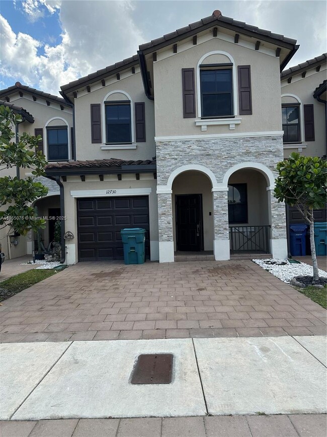 Photo - 12730 SW 230th St Townhome