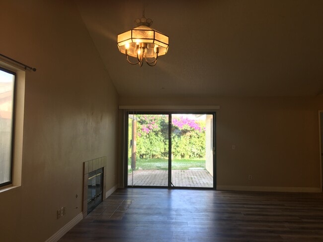 Photo - 126 Oakdale Ln