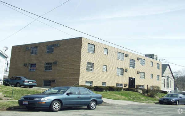 Photo - Washington Apartments