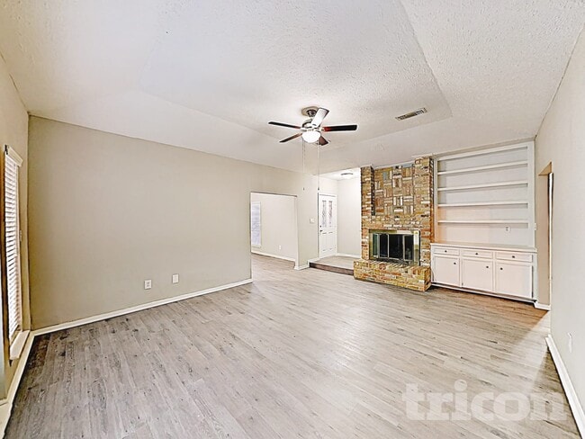 Photo - 535 Shady Brook Dr