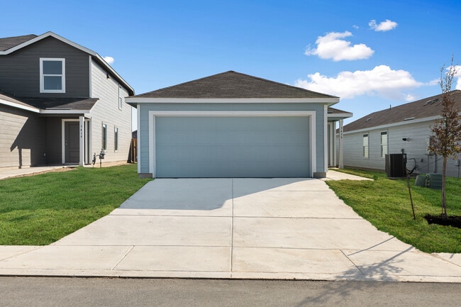 Building Photo - 3415 Rock Ml Dm