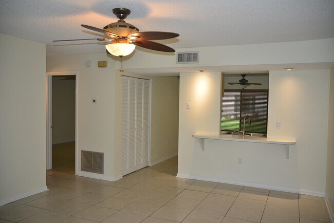 Photo - 200 International Dr