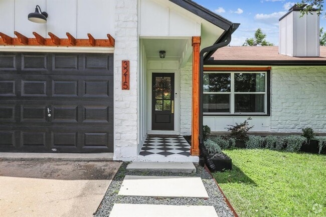 Building Photo - 3215 Plantation Rd Rental