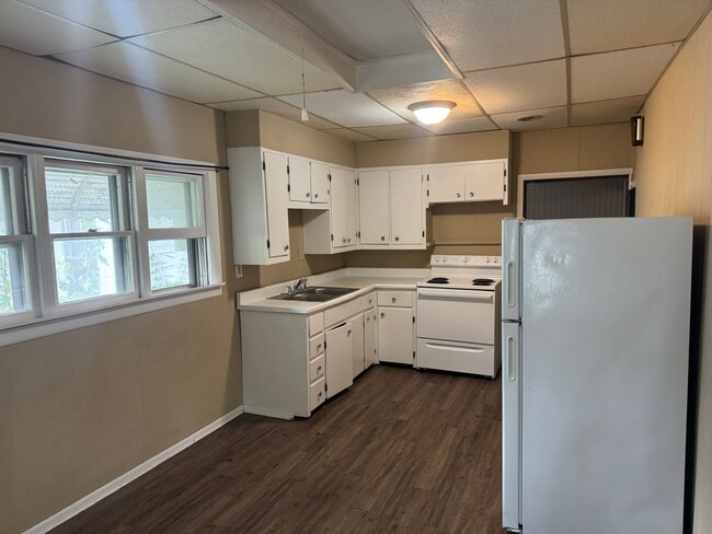 Photo - 724 N 25th St Unit 724 N 25th St. Apt A St. Joseph, MO 64506