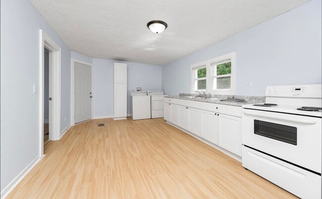 Photo - 1044 Muskegon Ave NW Unit 2