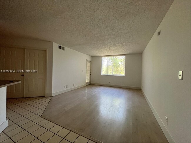 Photo - 4035 W McNab Rd Unidad F203