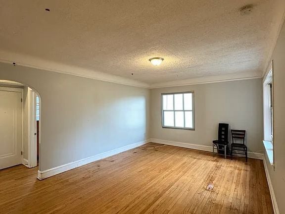 Photo - 4935 Hull St