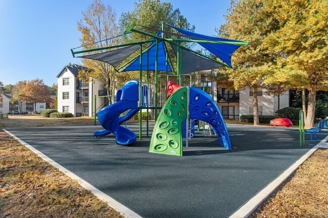 Park at Tara Lake