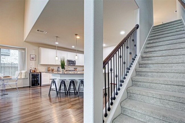 Photo - 23811 Via Viale Dr