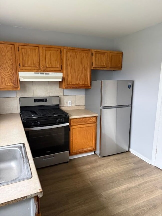 Photo - An Adorable two bedroom is move in ready! Unit 14 Pollux Circle E. -Apt 4