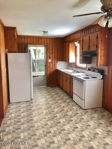 Photo - 208 SW 1st St