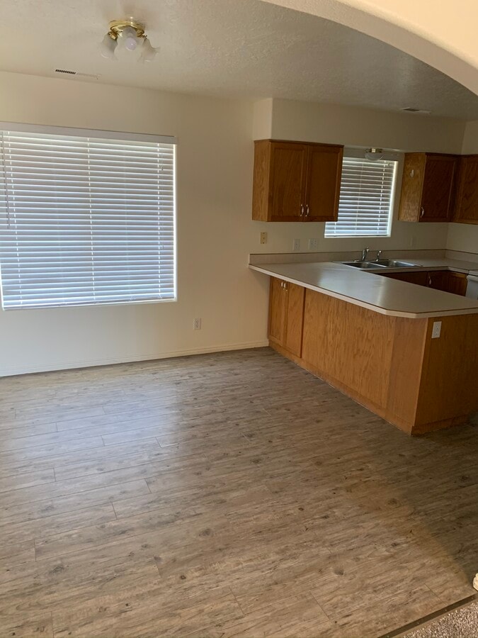 Photo - PPM Lease & Management (417)